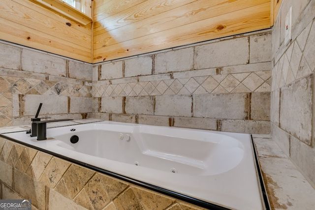 103 Tiffany Drive, Franklin, GA 30217