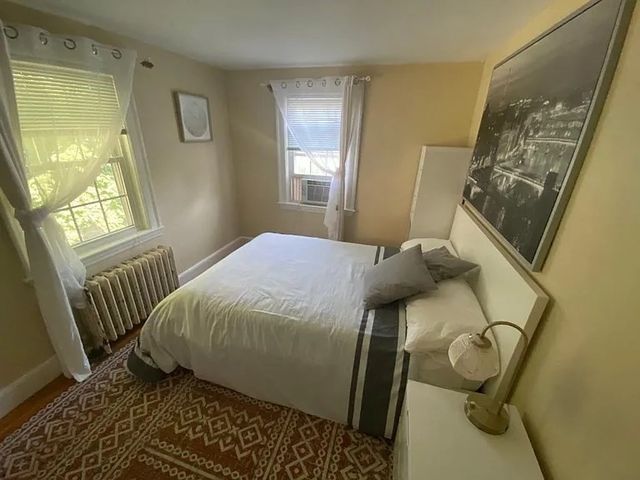67 Bow Rd 67, Newton, MA 02459