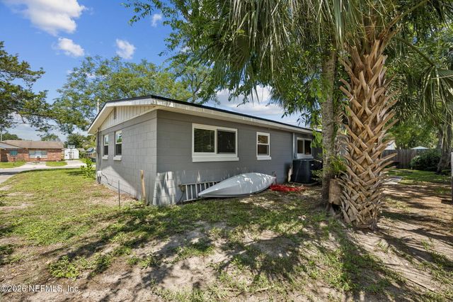 455 IREX Road, Atlantic Beach, FL 32233