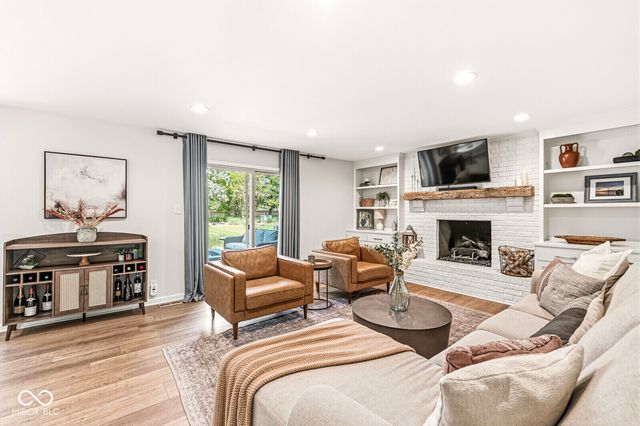 14910 Amkey Court, Carmel, IN 46032