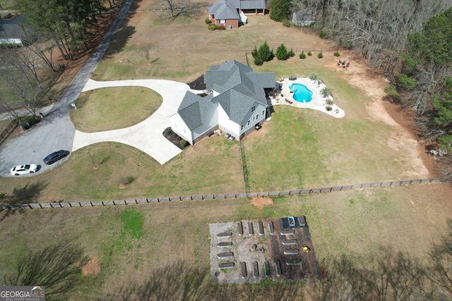 145 Bob White Run, Jackson, GA 30233