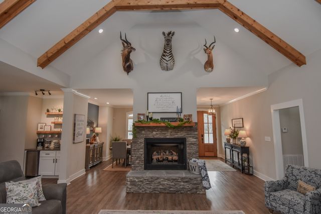 145 Bob White Run, Jackson, GA 30233