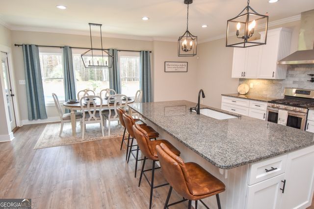 145 Bob White Run, Jackson, GA 30233