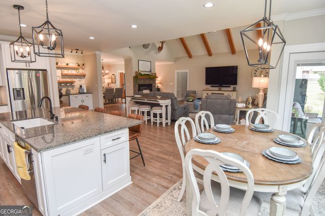 145 Bob White Run, Jackson, GA 30233