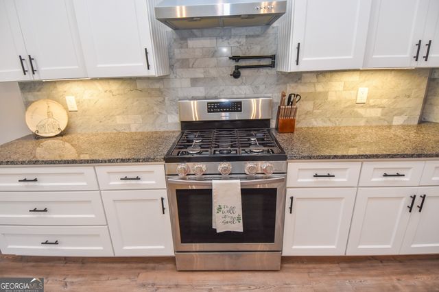 145 Bob White Run, Jackson, GA 30233