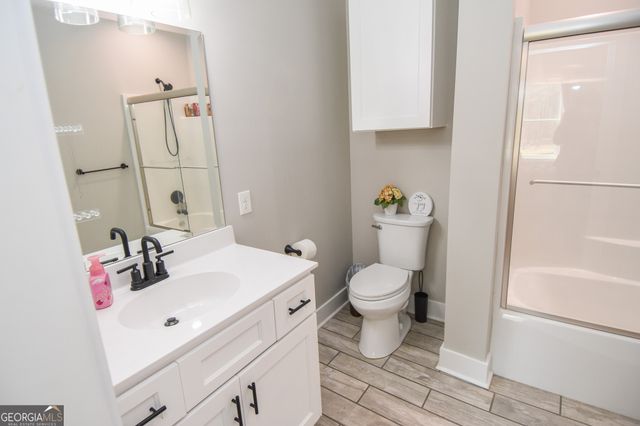 145 Bob White Run, Jackson, GA 30233