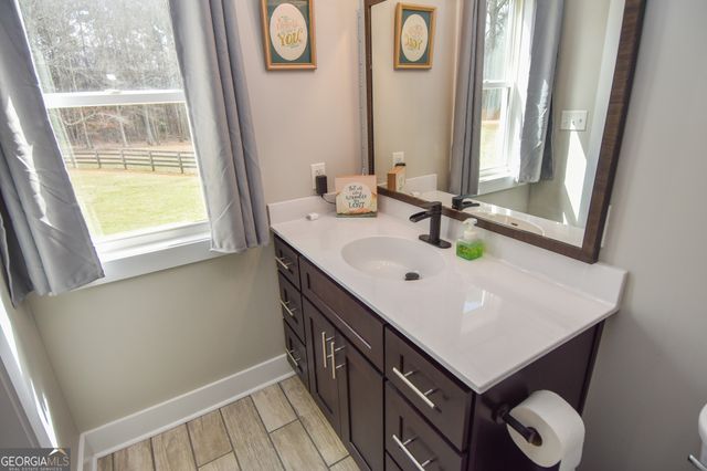 145 Bob White Run, Jackson, GA 30233