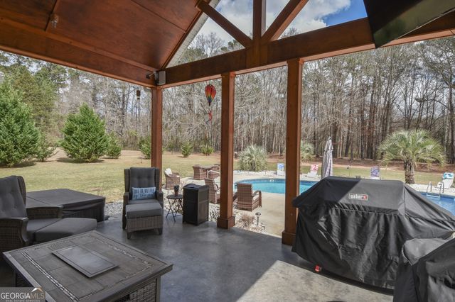 145 Bob White Run, Jackson, GA 30233