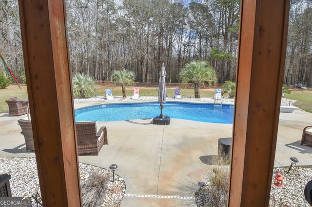 145 Bob White Run, Jackson, GA 30233