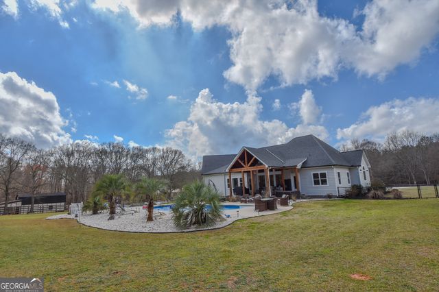 145 Bob White Run, Jackson, GA 30233