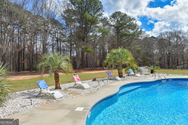 145 Bob White Run, Jackson, GA 30233