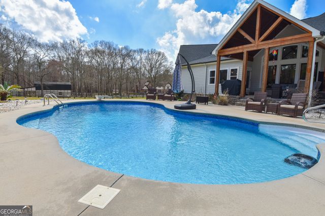 145 Bob White Run, Jackson, GA 30233