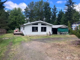 1710 E Trails End, Belfair, WA 98528