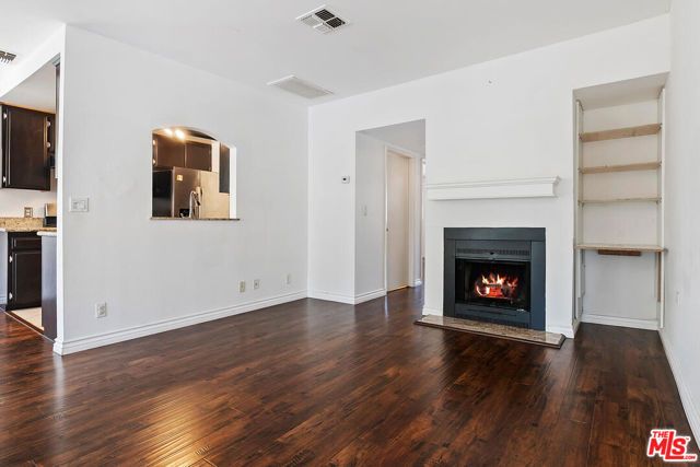 5322 Colodny Drive 9, Agoura Hills, CA 91301