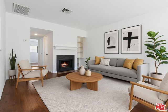 5322 Colodny Drive 9, Agoura Hills, CA 91301