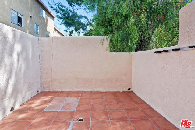 5322 Colodny Drive 9, Agoura Hills, CA 91301