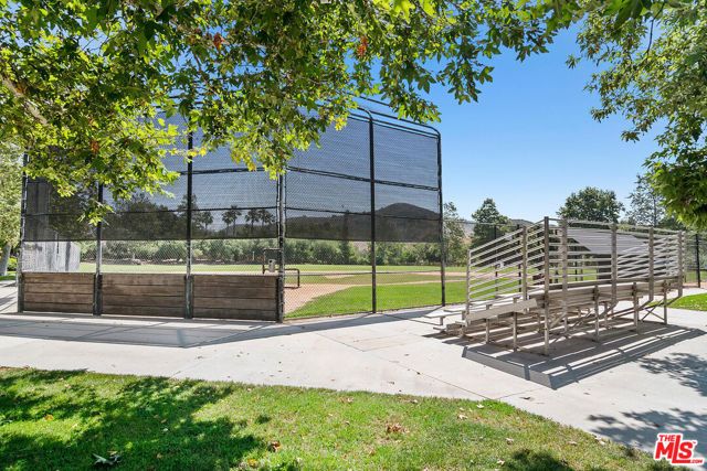 5322 Colodny Drive 9, Agoura Hills, CA 91301