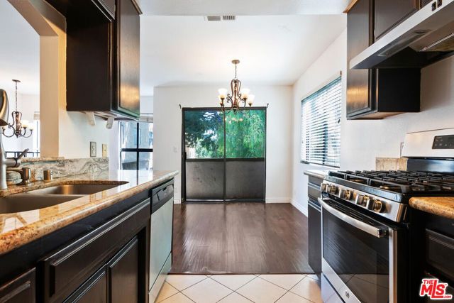 5322 Colodny Drive 9, Agoura Hills, CA 91301