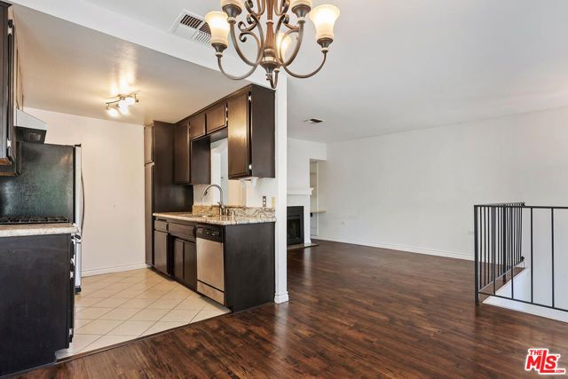 5322 Colodny Drive 9, Agoura Hills, CA 91301