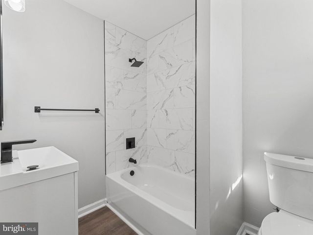 5631 N 11TH ST, Philadelphia, PA 19141
