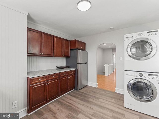 5631 N 11TH ST, Philadelphia, PA 19141