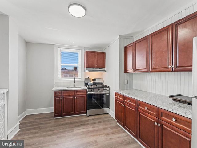 5631 N 11TH ST, Philadelphia, PA 19141