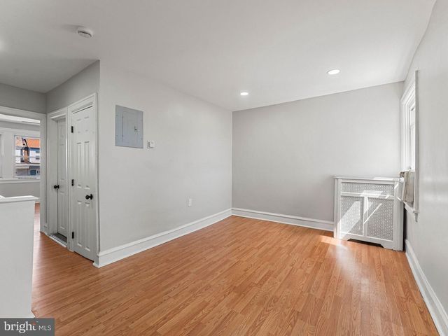 5631 N 11TH ST, Philadelphia, PA 19141