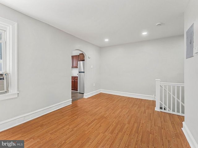 5631 N 11TH ST, Philadelphia, PA 19141
