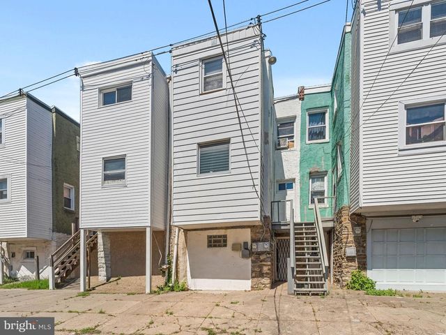 5631 N 11TH ST, Philadelphia, PA 19141