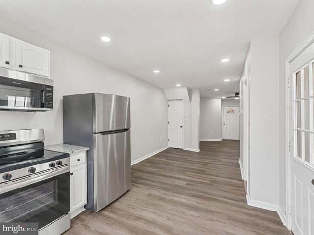 5631 N 11TH ST, Philadelphia, PA 19141