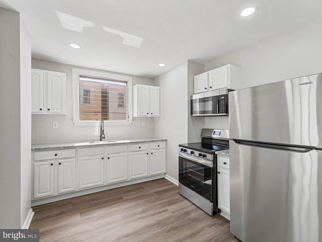 5631 N 11TH ST, Philadelphia, PA 19141