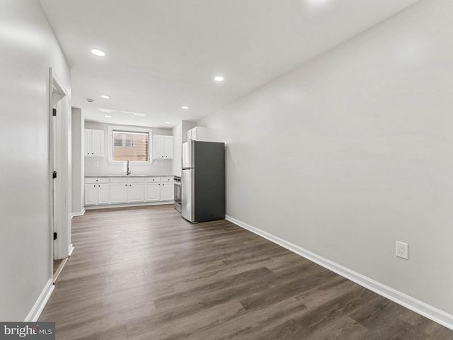 5631 N 11TH ST, Philadelphia, PA 19141