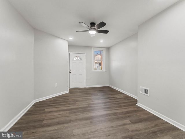 5631 N 11TH ST, Philadelphia, PA 19141