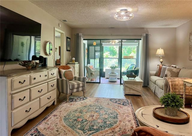 1801 E LAKE ROAD 17C, Palm Harbor, FL 34685