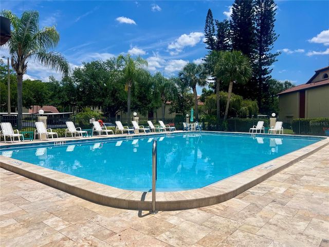 1801 E LAKE ROAD 17C, Palm Harbor, FL 34685