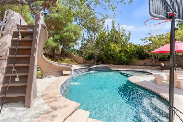 7237 Ojai Drive, Palmdale, CA 93551