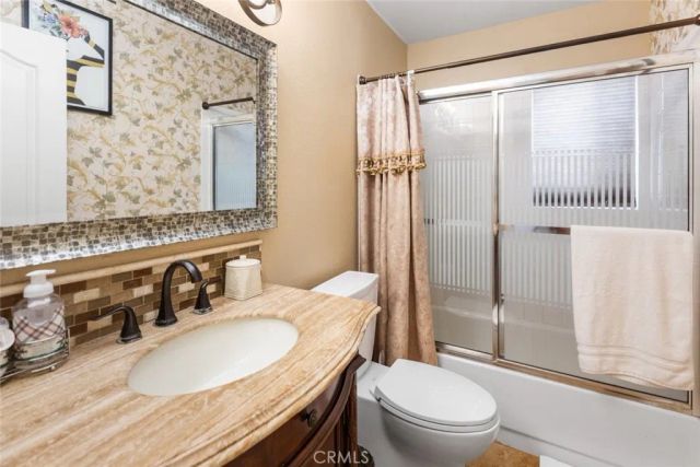 7237 Ojai Drive, Palmdale, CA 93551