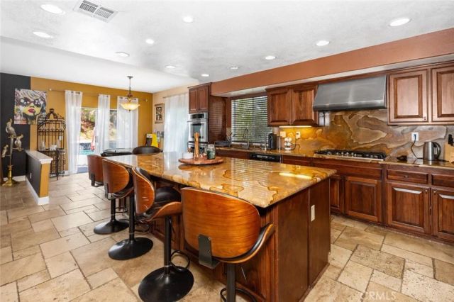 7237 Ojai Drive, Palmdale, CA 93551