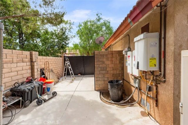 7237 Ojai Drive, Palmdale, CA 93551