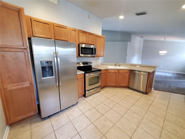 2215 KINGS PALACE DRIVE, Riverview, FL 33578