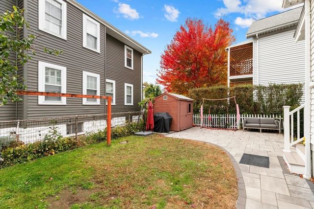 52 Warren St, Arlington, MA 02474