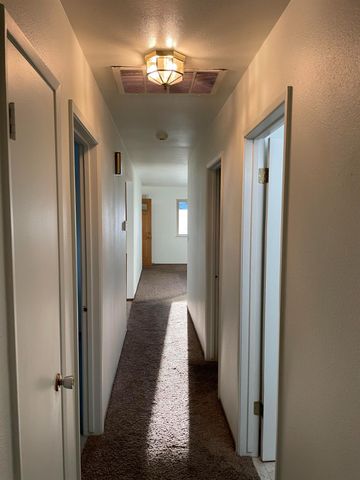 2113 Milford Ln, Modesto, CA 95355