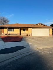 2113 Milford Ln, Modesto, CA 95355