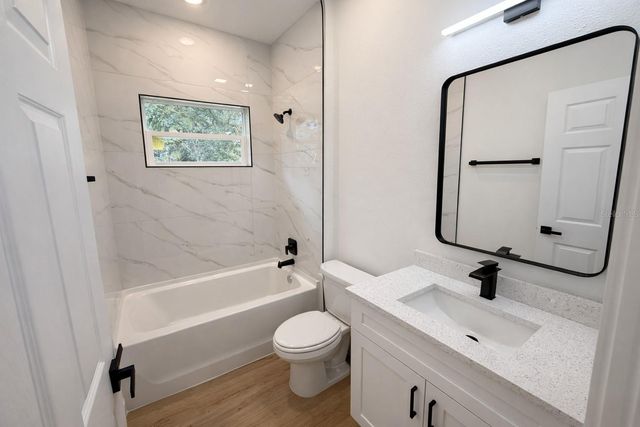 1813 W HIALEAH DRIVE, Citrus Springs, FL 34434