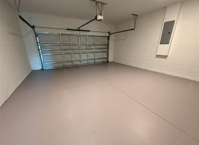 1813 W HIALEAH DRIVE, Citrus Springs, FL 34434