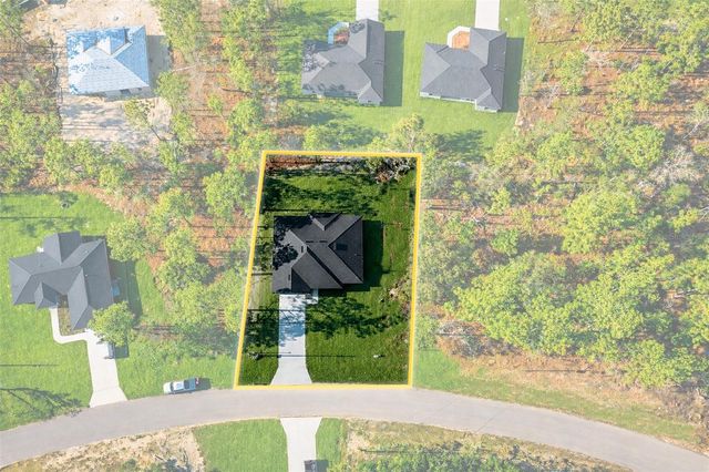 1813 W HIALEAH DRIVE, Citrus Springs, FL 34434