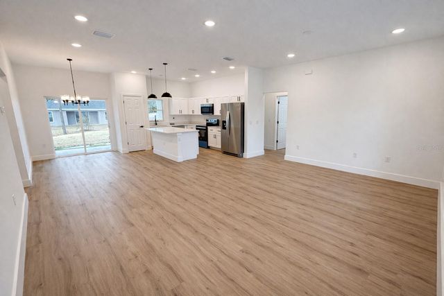 1813 W HIALEAH DRIVE, Citrus Springs, FL 34434