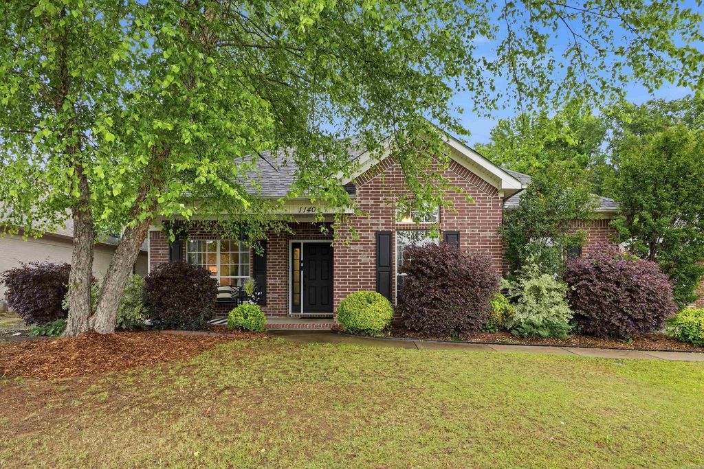 1140 Champions Drive, Conway, AR 72034