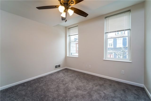 5143 Carnegie St, Lawrenceville, PA 15201