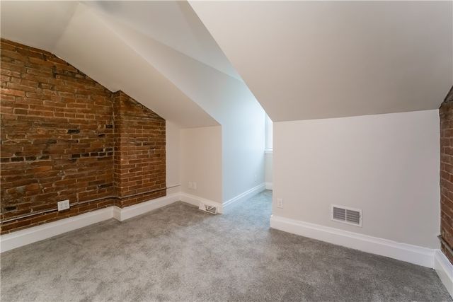 5143 Carnegie St, Lawrenceville, PA 15201